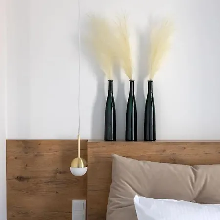 2-bedroom With Parking Near Metro Warsaw
